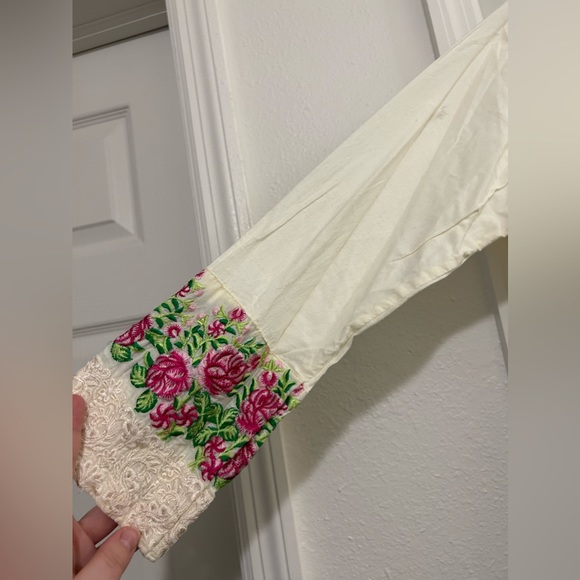 Brand New Pakistani Embroidered Kurti - Picture 4 of 4